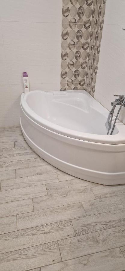 Apartament Militari Residence Roşu Esterno foto